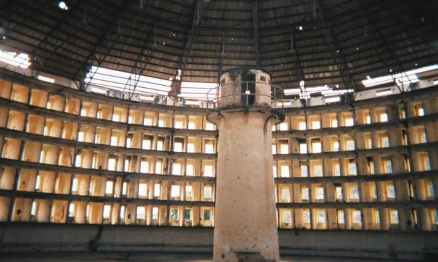 L’architecture panoptique: le cas d’une prison cubaine